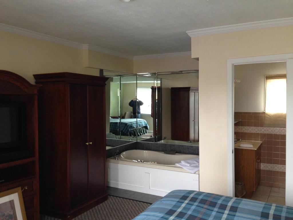 Webster Relax Inn מראה חיצוני תמונה