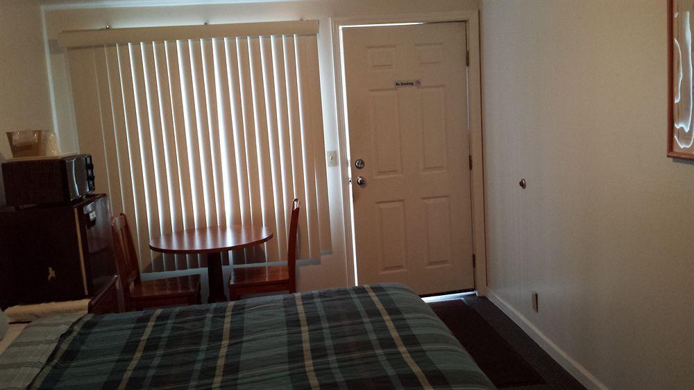 Webster Relax Inn מראה חיצוני תמונה